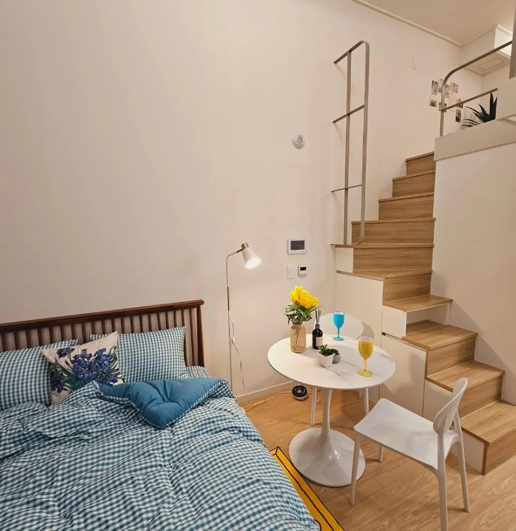 Apartman Sillim Sindaebang Station Gocheok Sky Dome Lovely House Szöul