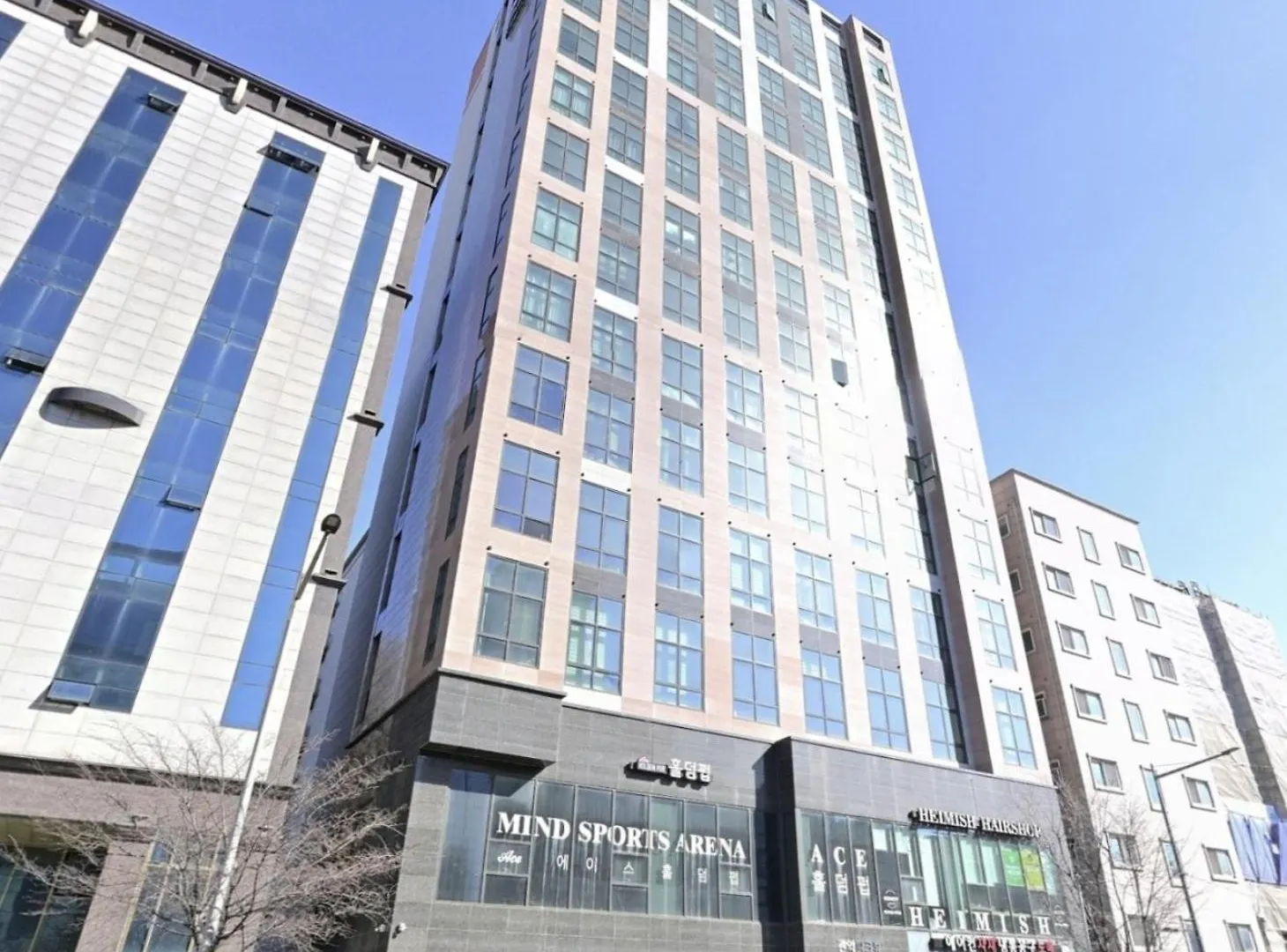 Sillim Sindaebang Station Gocheok Sky Dome Lovely House Szöul